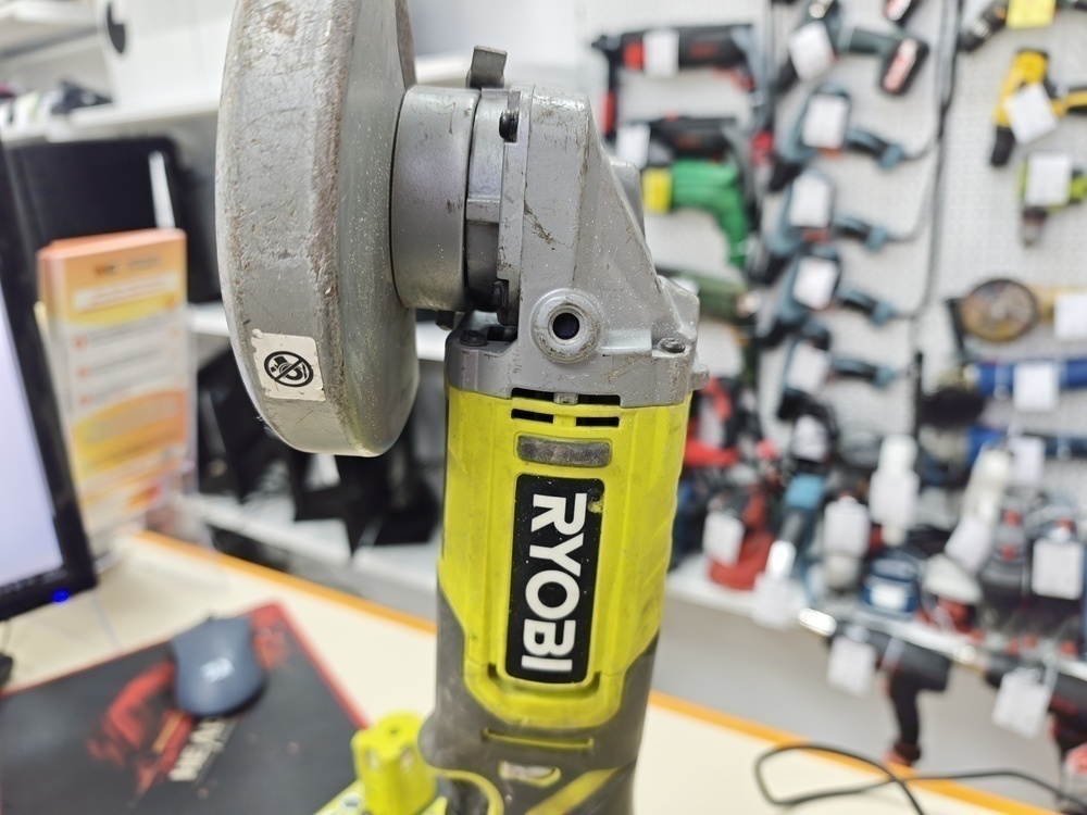 Угловая шлифмашина Ryobi ONE+ RAG18125