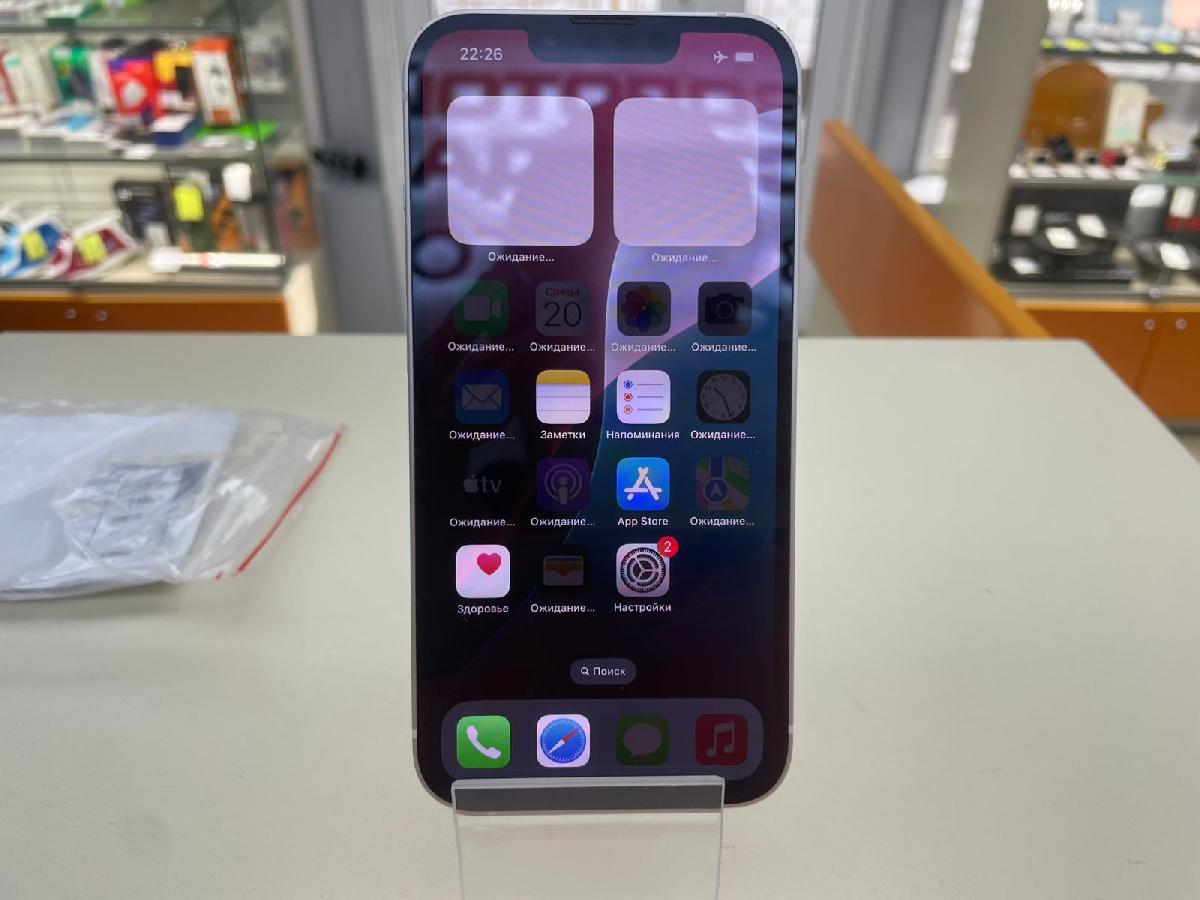 Смартфон Apple iPhone 13 256Gb