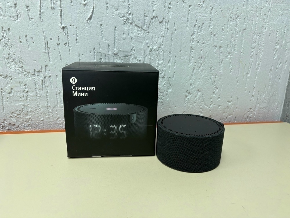 Умная колонка Яндекс Мини с часами