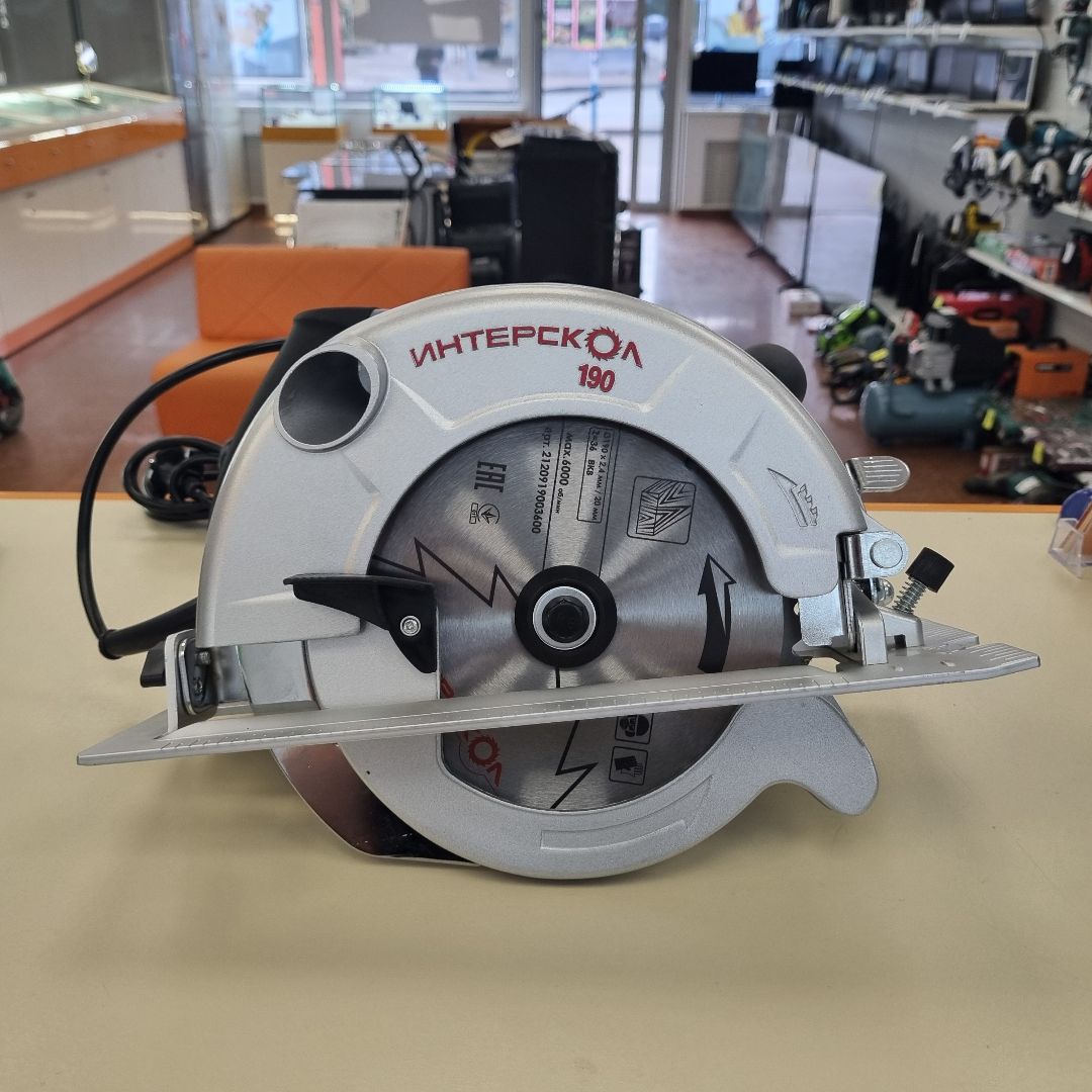 Дисковая пила Интерскол ДП-190/1600М