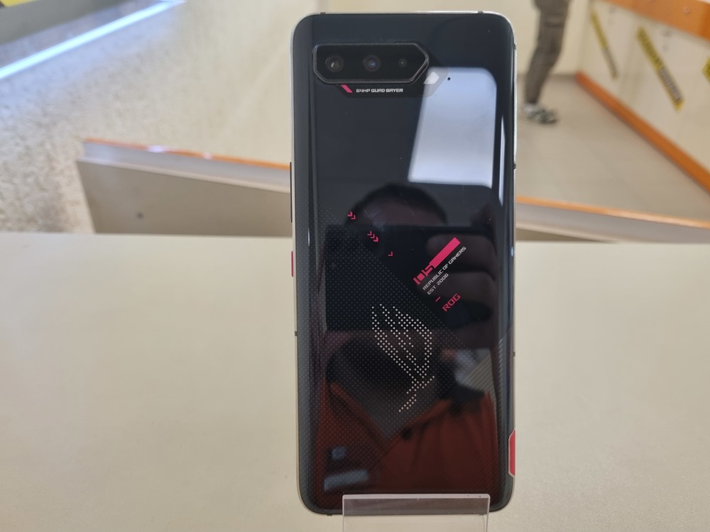 Смартфон Asus Rog Phone 5 12/256