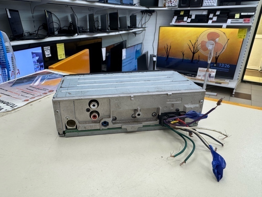 Автомагнитола SONY DSX-A110U;