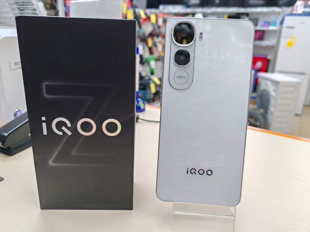 Смартфон Vivo iQOO Z10 Lite 8/128
