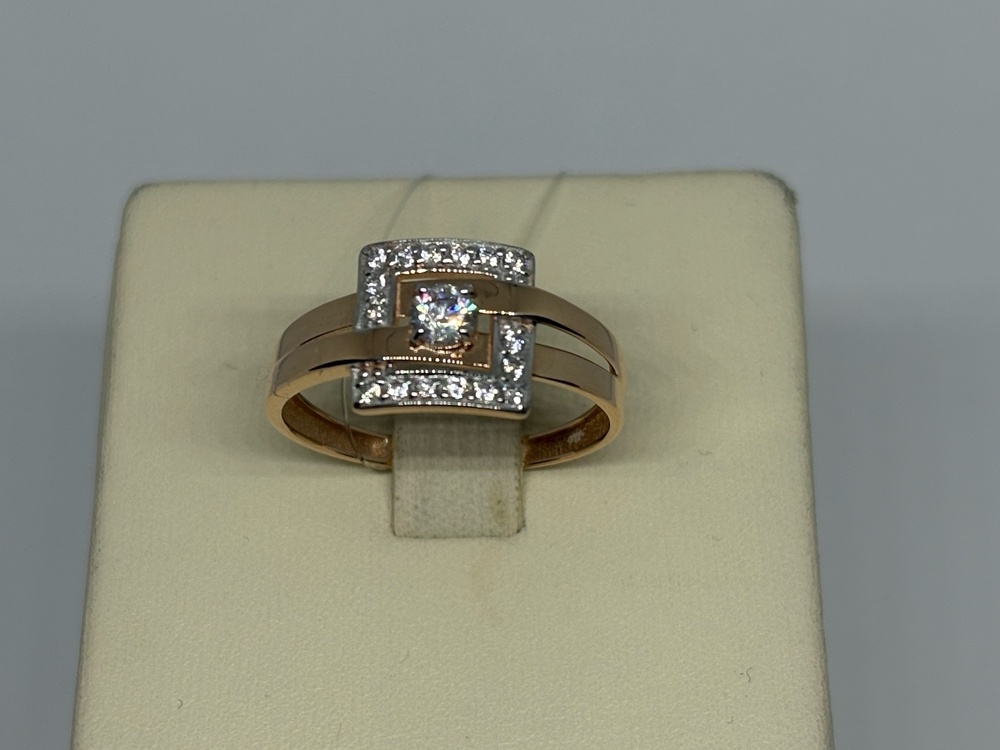 КОЛЬЦО С КАМНЯМИ (Au 585)