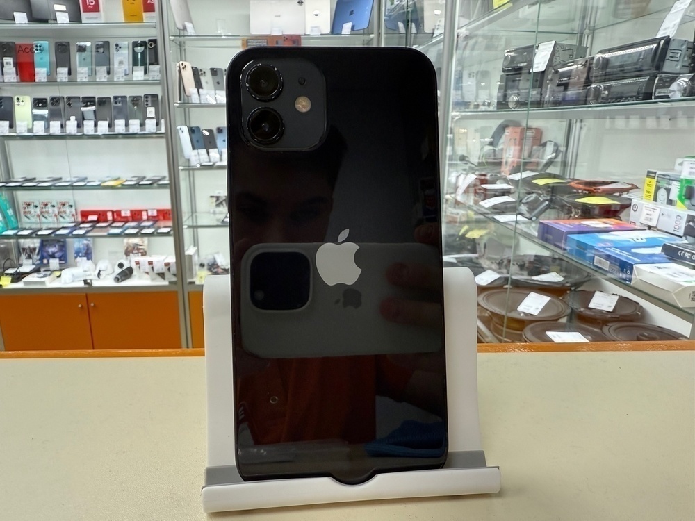 Смартфон Apple iPhone 12 128Gb