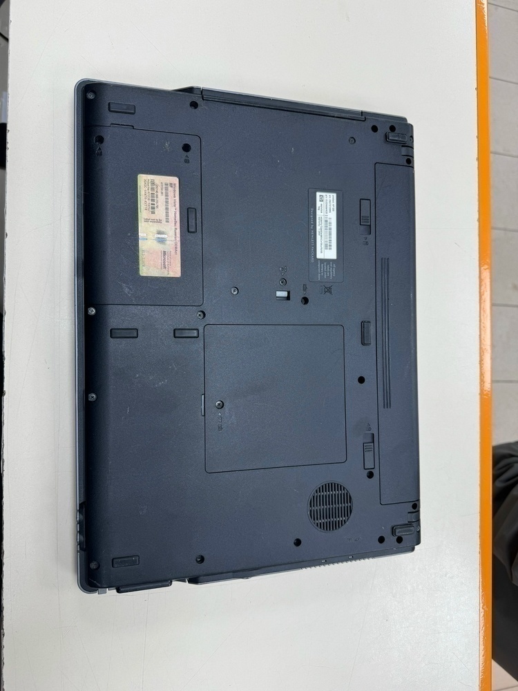 Ноутбук HP; Core Duo T2300,  Intel(R) Graphics, 1 Гб, Нет, 80 Гб