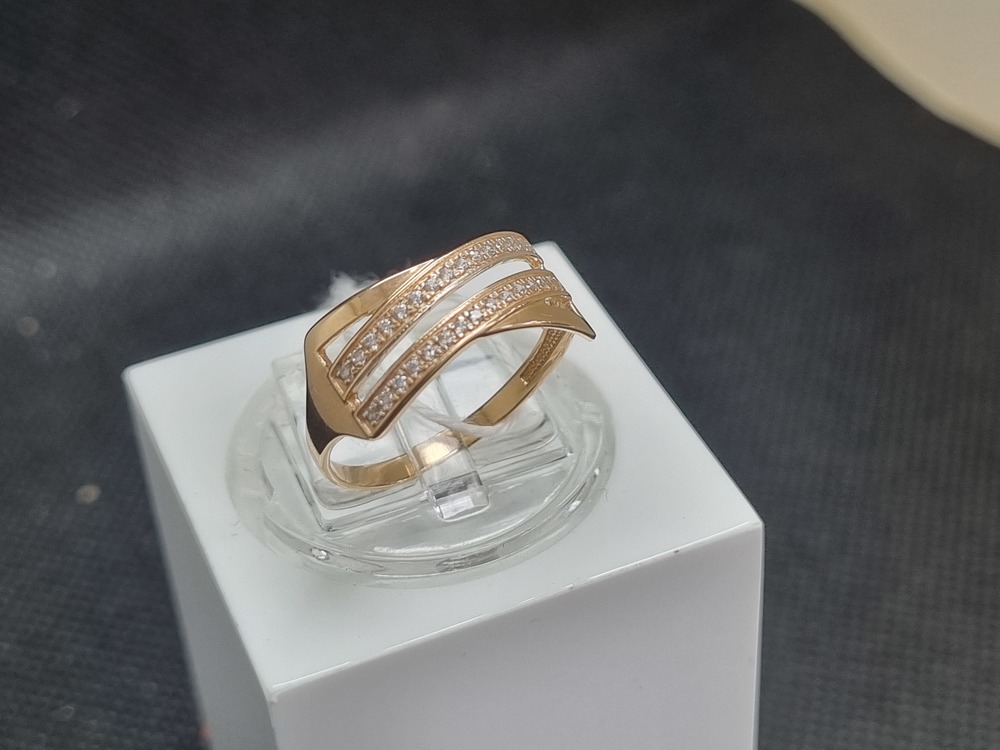 КОЛЬЦО С КАМНЯМИ (Au 585)