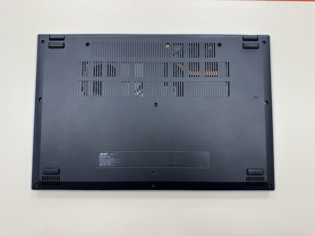 Ноутбук Acer; Ryzen 3 7320U, AMD Radeon (TM) Graphics, 8 Гб, 512 GB, Нет