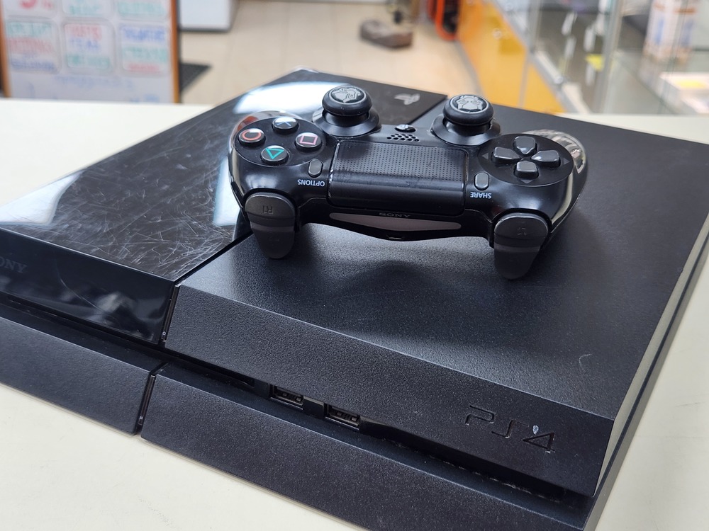 Игровая приставка PlayStation 4 FAT 500GB
