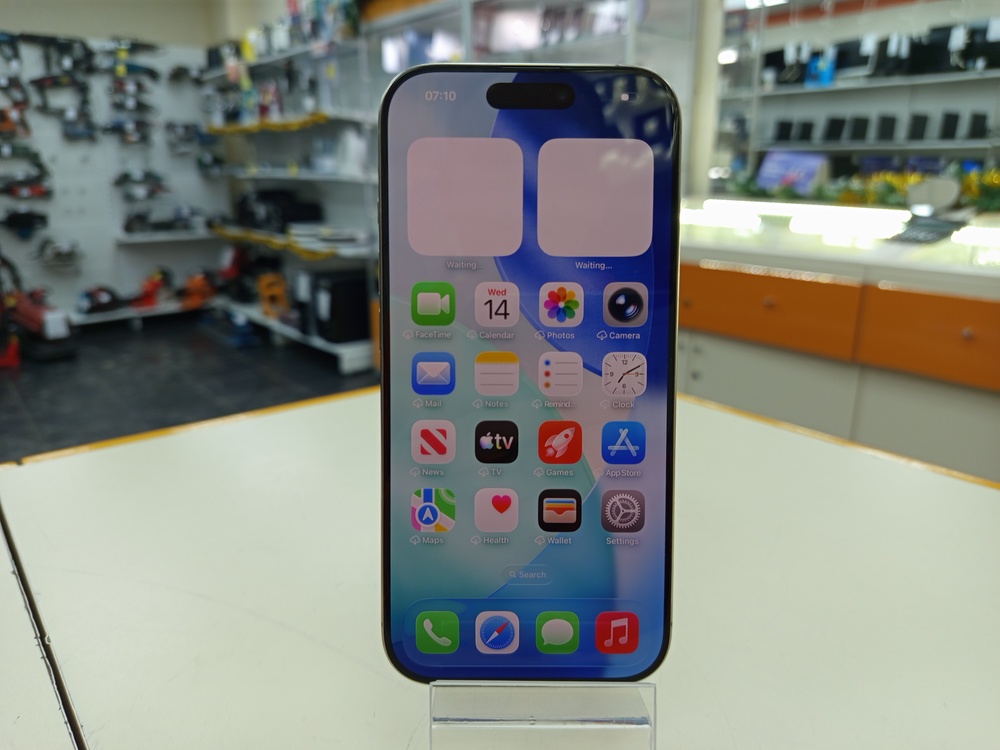 Смартфон Apple Iphone 16 Pro 128Gb