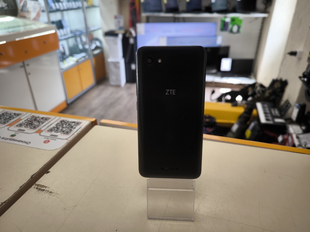Смартфон ZTE A601