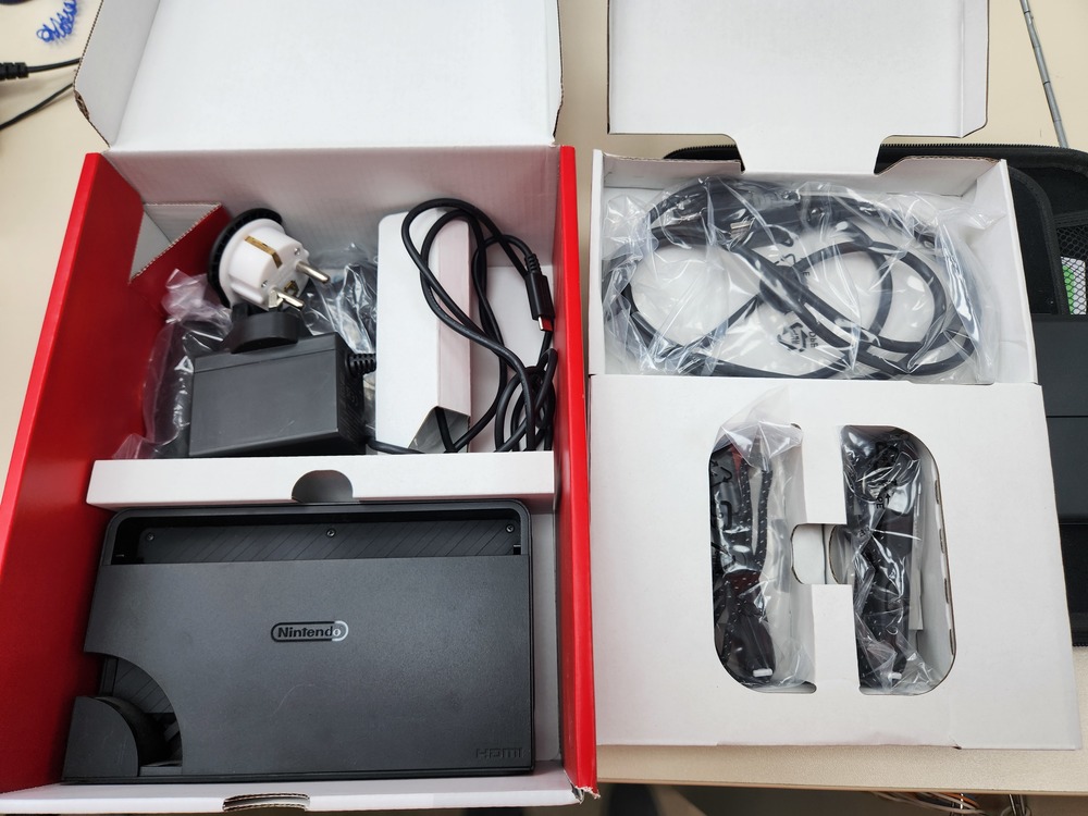 Игровая приставка Nintendo Switch Oled