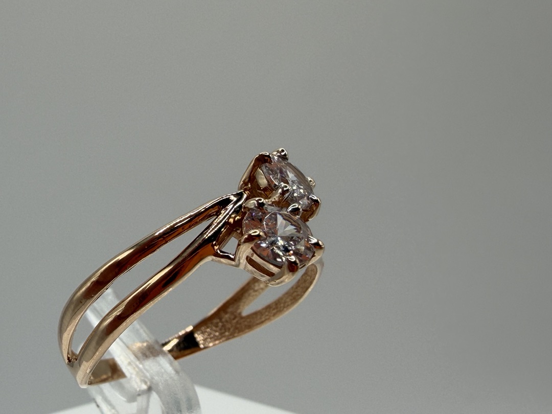 КОЛКМИ585 КОЛЬЦО С КАМНЯМИ (Au 585)