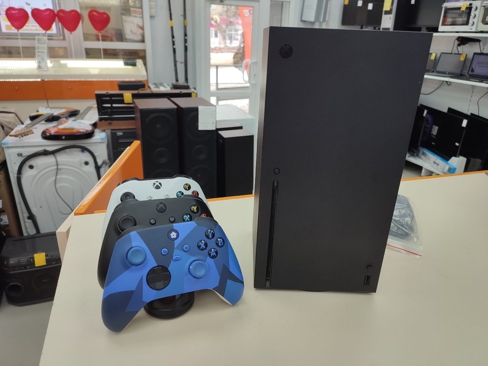 Игровая приставка Xbox Series X 1Tb