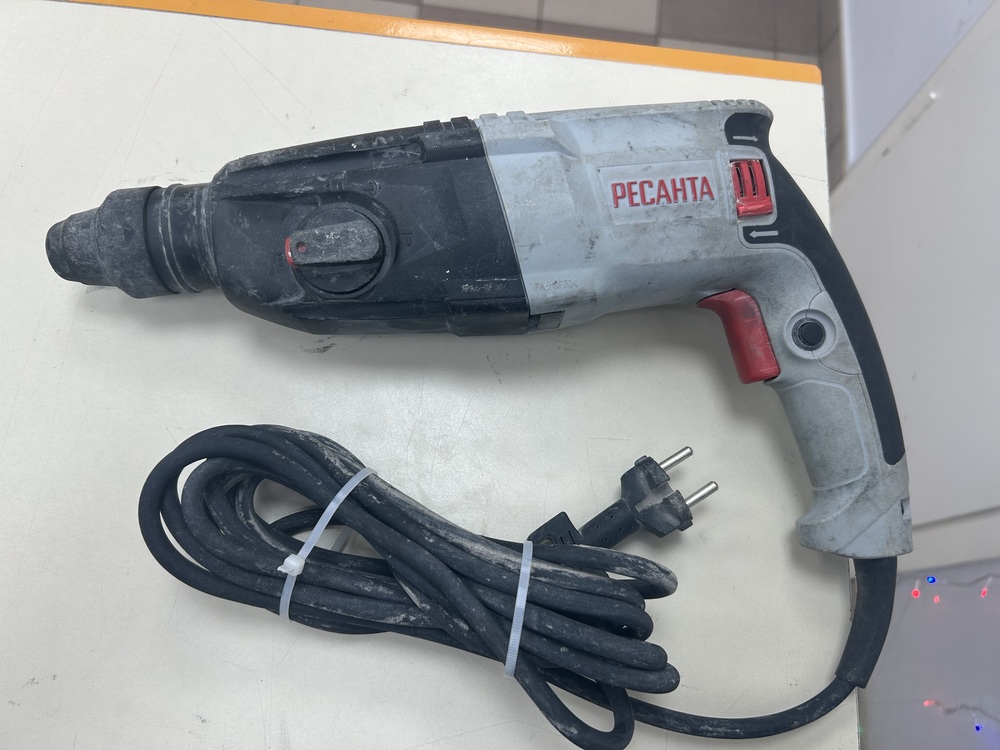 Перфоратор РЕСАНТА П-5200л