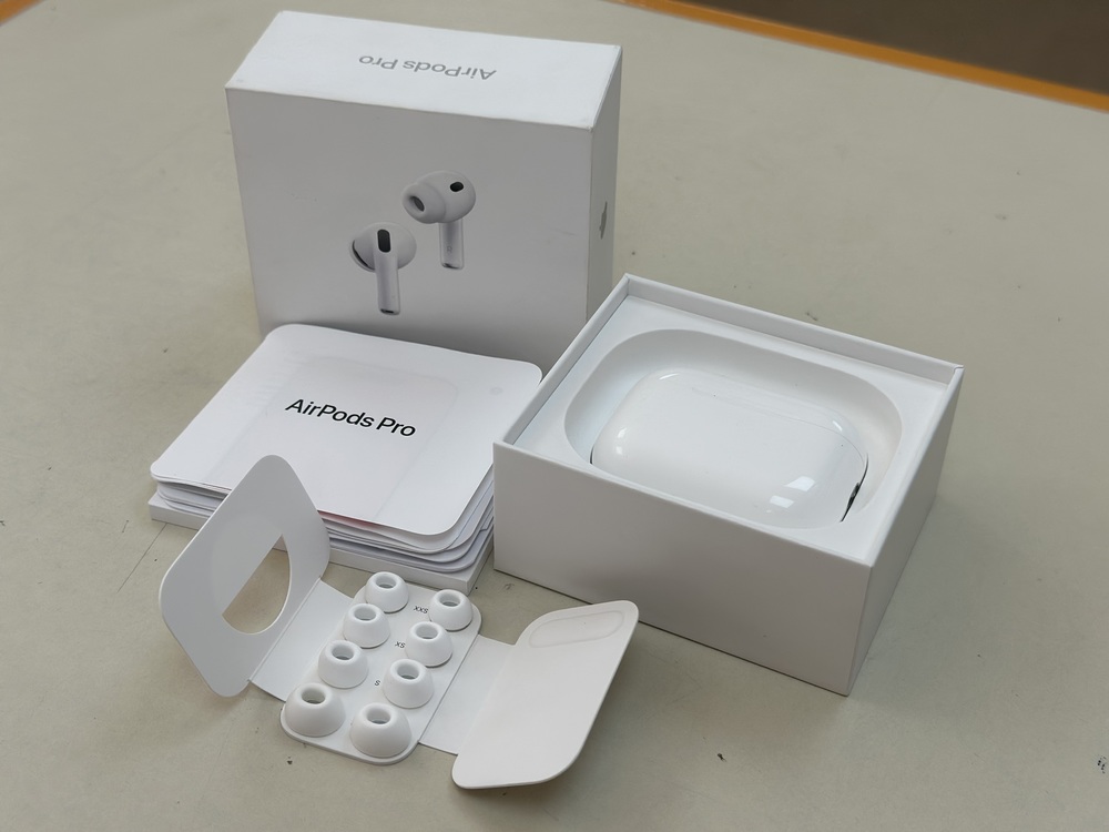 Наушники беспроводные Apple AirPods Pro 3 Gen