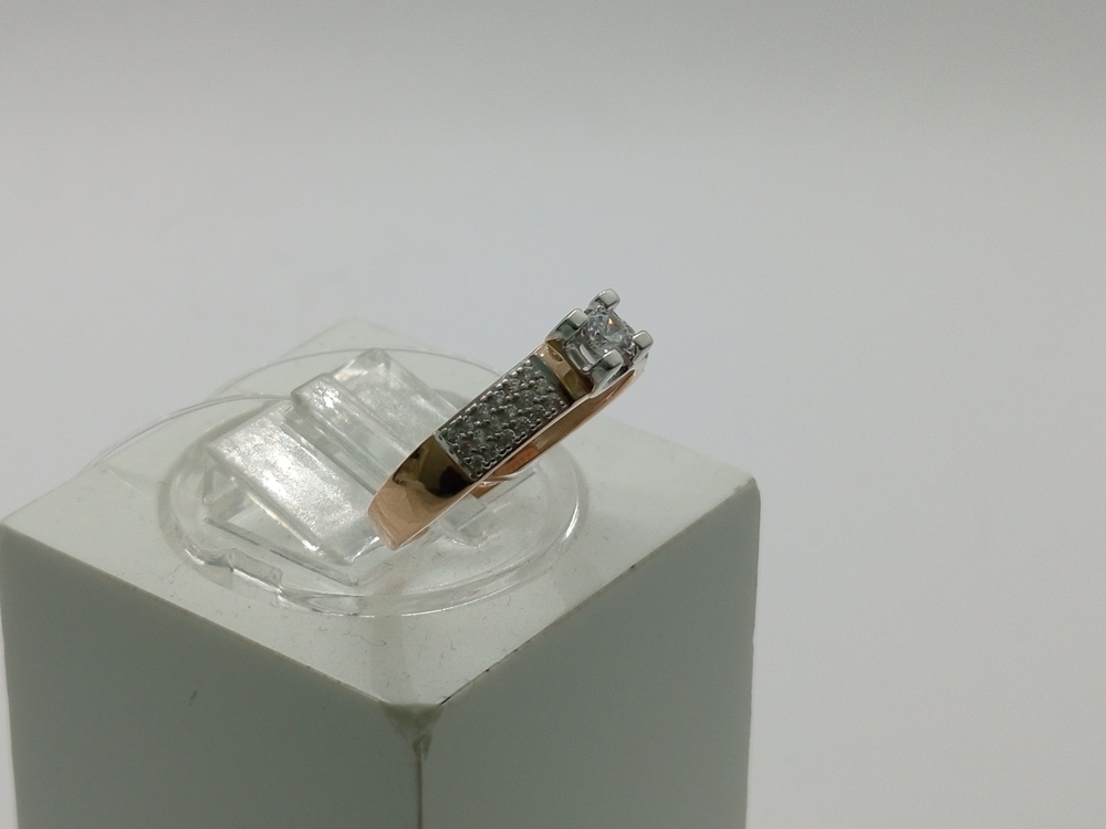 КОЛЬЦО С КАМНЯМИ (Au 585)