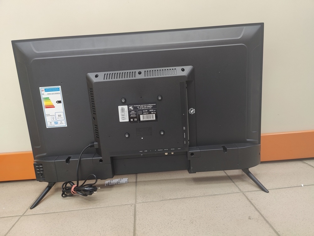 LED Телевизор HI VHIX-32F199MSA