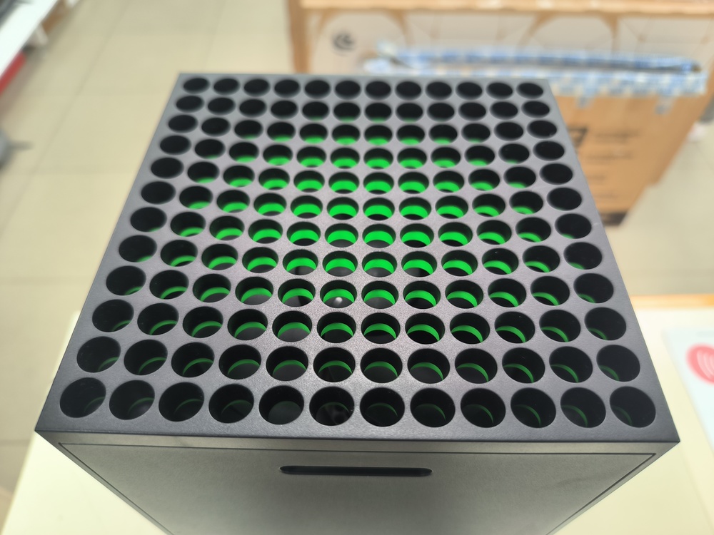 Игровая приставка Xbox Series X 1Tb