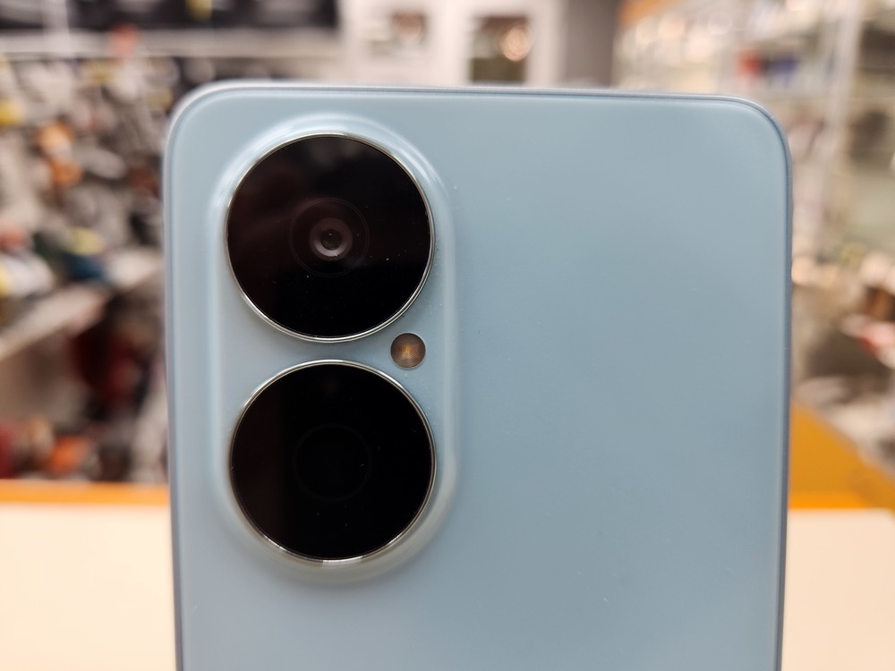 Смартфон Huawei Nova Y73 8/128