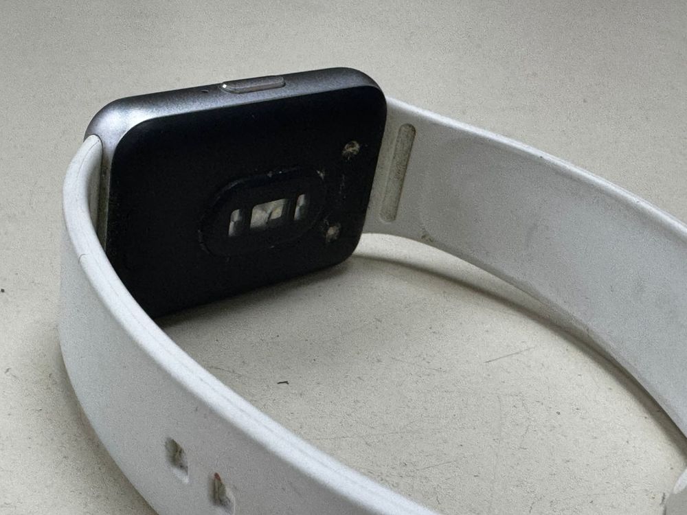 Смарт-часы Samsung Galaxy Fit3