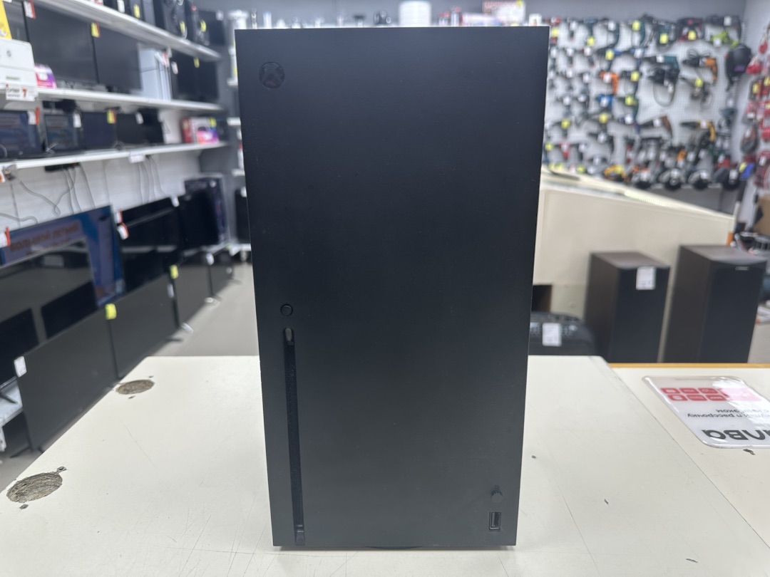 Игровая приставка Xbox Series X 1Tb
