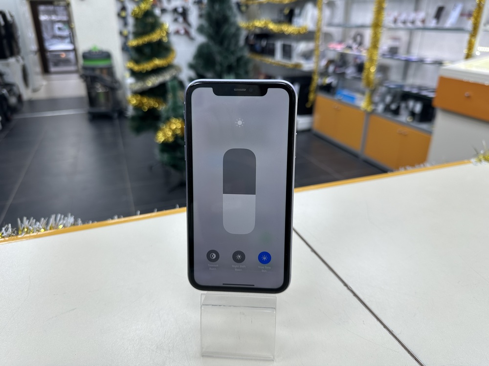 Смартфон Apple iPhone 11 128Gb