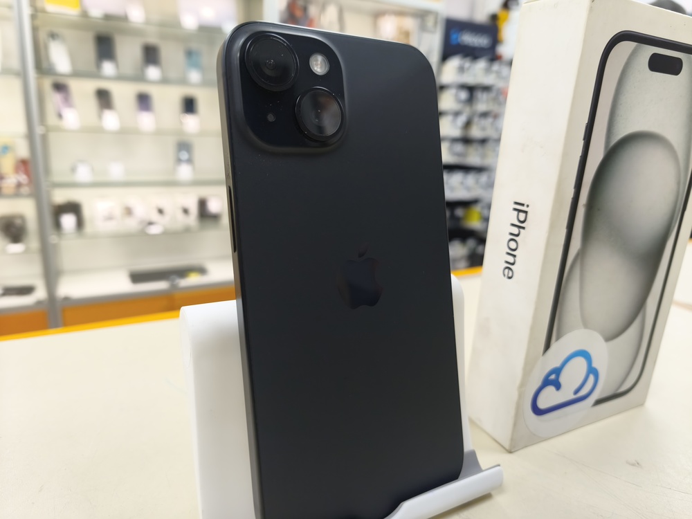 Смартфон Apple Iphone 15 128Gb