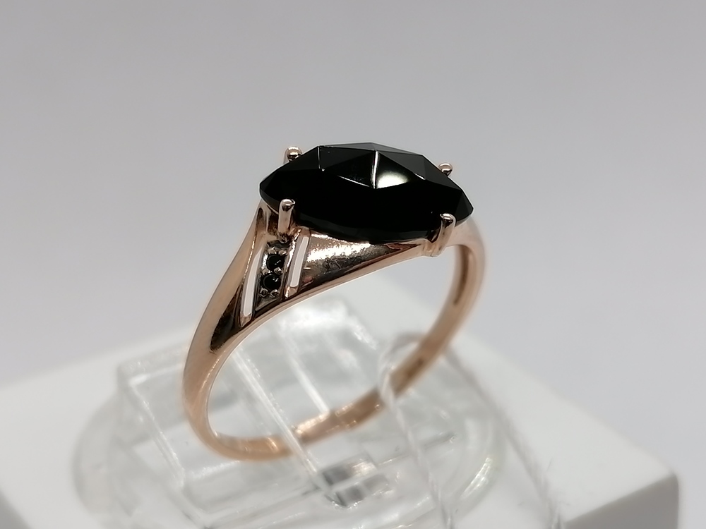 КОЛЬЦО С КАМНЯМИ (Au 585)