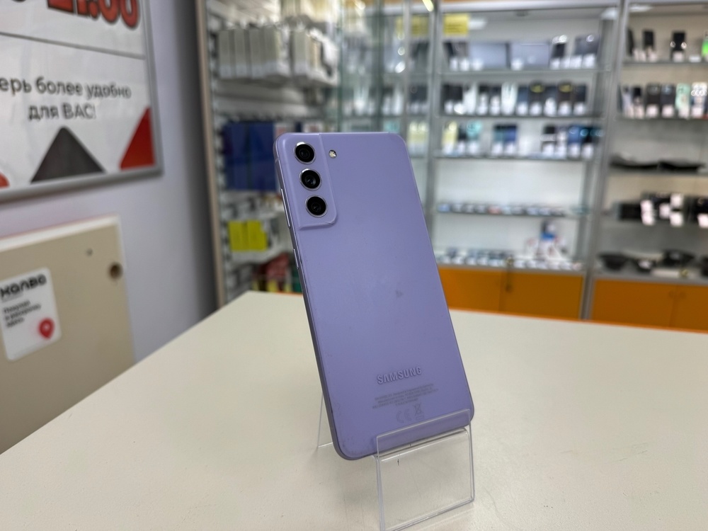 Смартфон Samsung Galaxy S21 FE 8/256