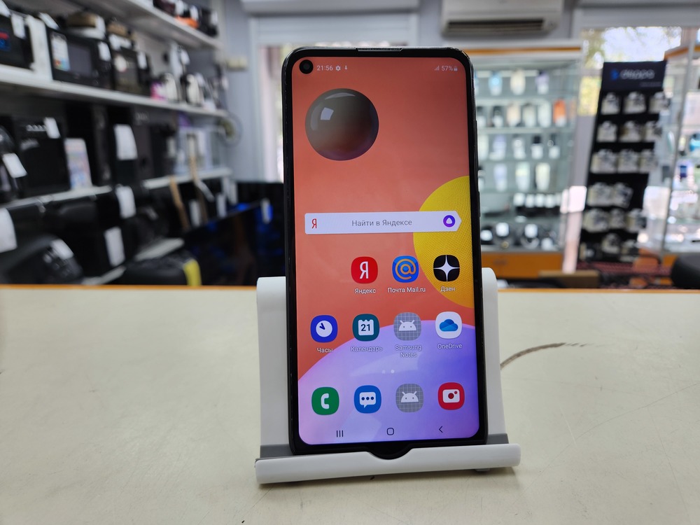 Смартфон Samsung Galaxy A11 2/32