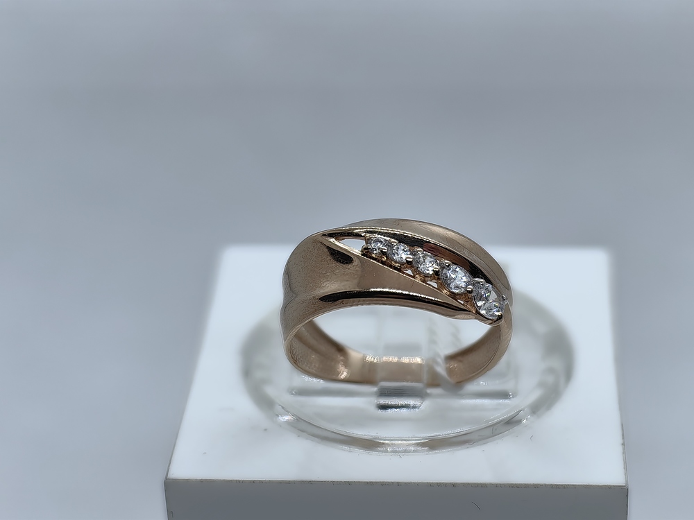 КОЛЬЦО С КАМНЯМИ (Au 585)