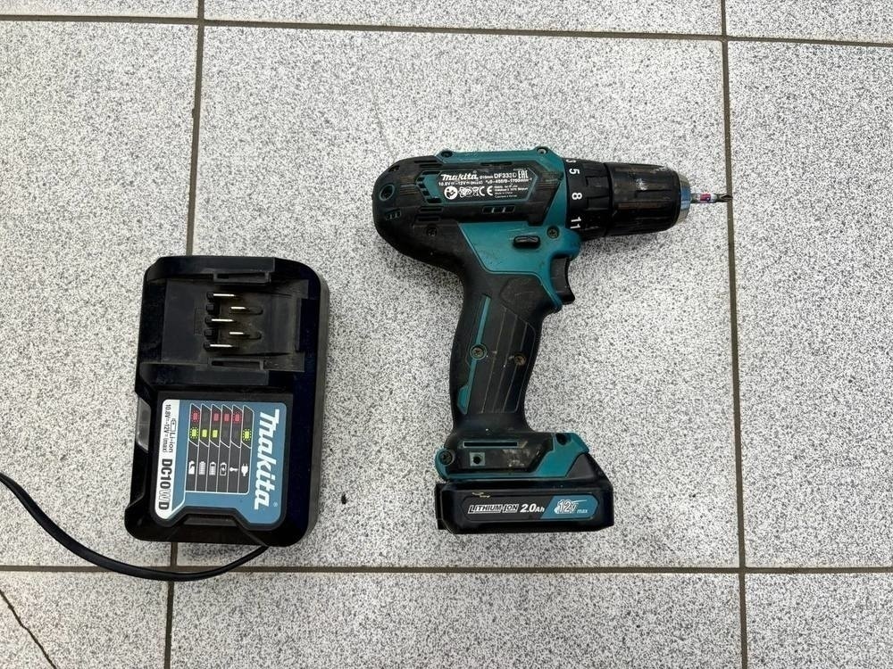 Шуруповерт Makita DF333D