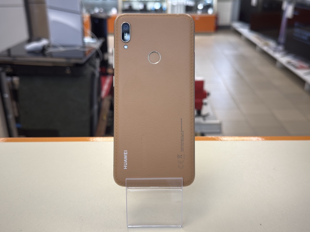 Смартфон Huawei Y6 (2019)