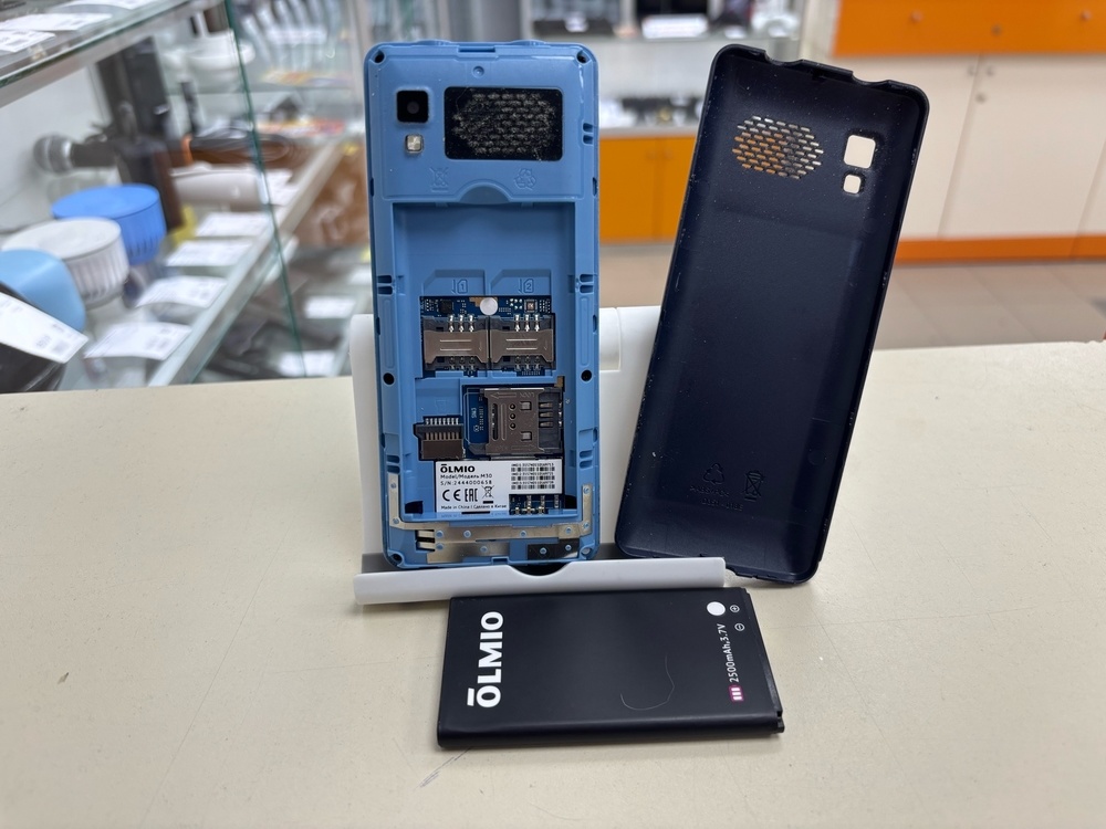 Смартфон Olmio M30