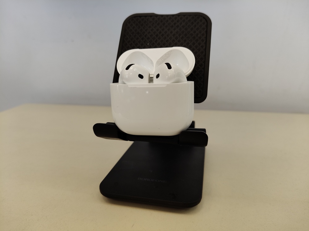 Наушники беспроводные Apple Airpods 4