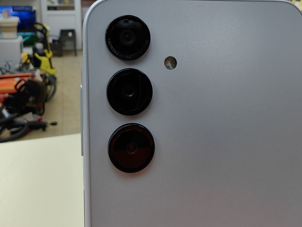 Смартфон Samsung Galaxy A16 4/128