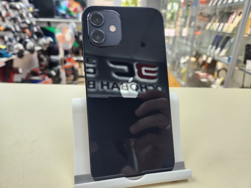 Смартфон Apple iPhone 12 64Gb
