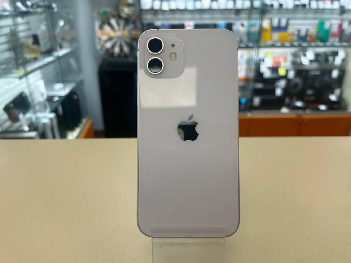 Смартфон Apple iPhone 12 64Gb