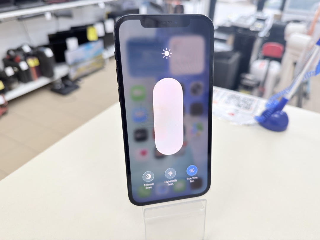 Смартфон Apple iPhone 12 64Gb