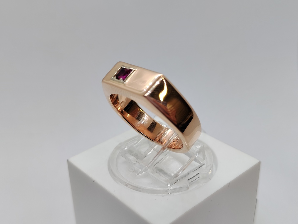 КОЛЬЦО ПЕЧАТКА корунд (Au 585)