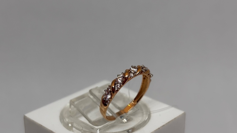 КОЛЬЦО С КАМНЯМИ (Au 585)