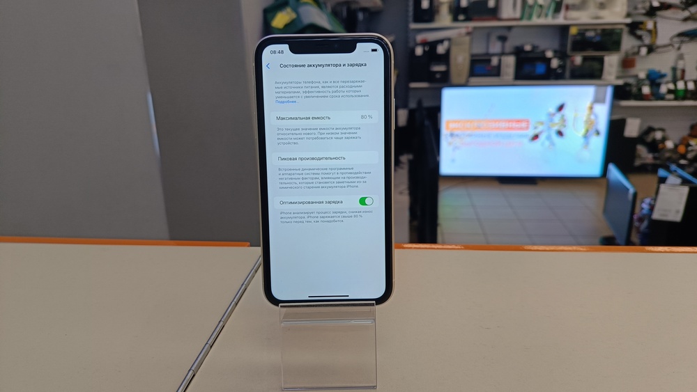 Смартфон Apple iPhone 11 64Gb