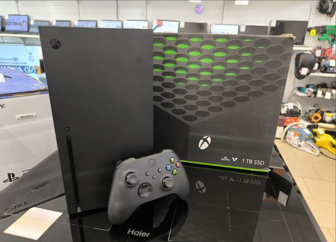 Игровая приставка Xbox Series X 1Tb
