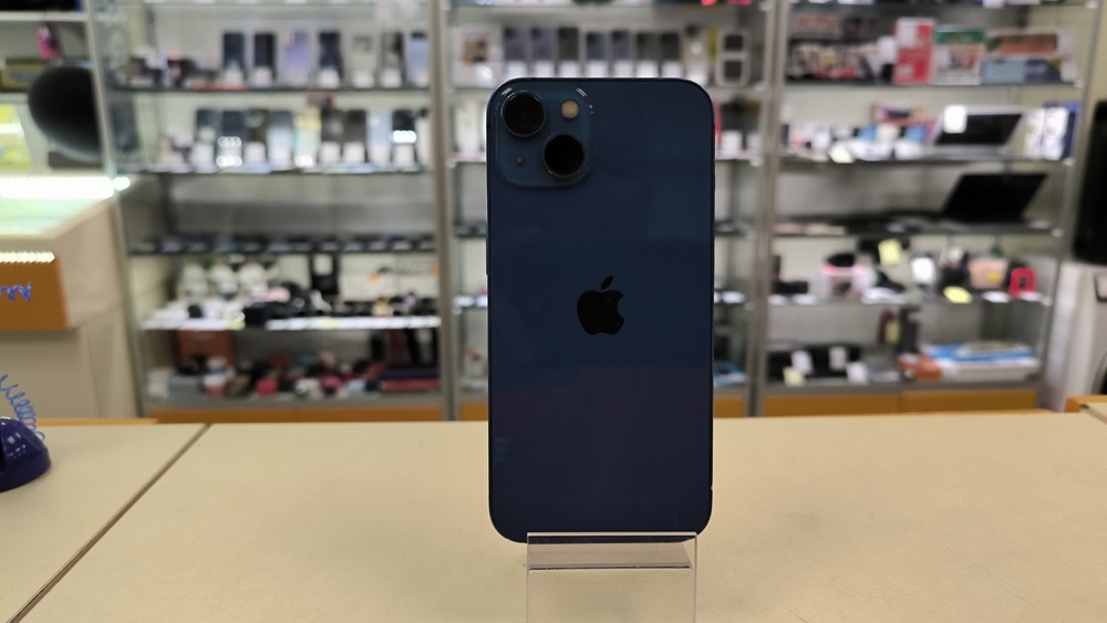 Смартфон Apple iPhone 13 128Gb