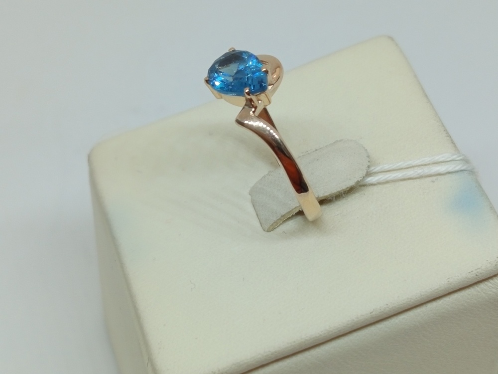 КОЛКМ585 КОЛЬЦО С КАМНЕМ (Au 585) КОЛКМ585 КОЛЬЦО С КАМНЕМ (Au 585)