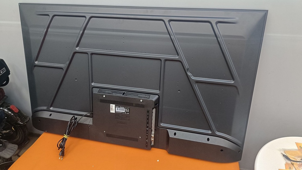 LED Телевизор Tuvio TD55UFBSV1