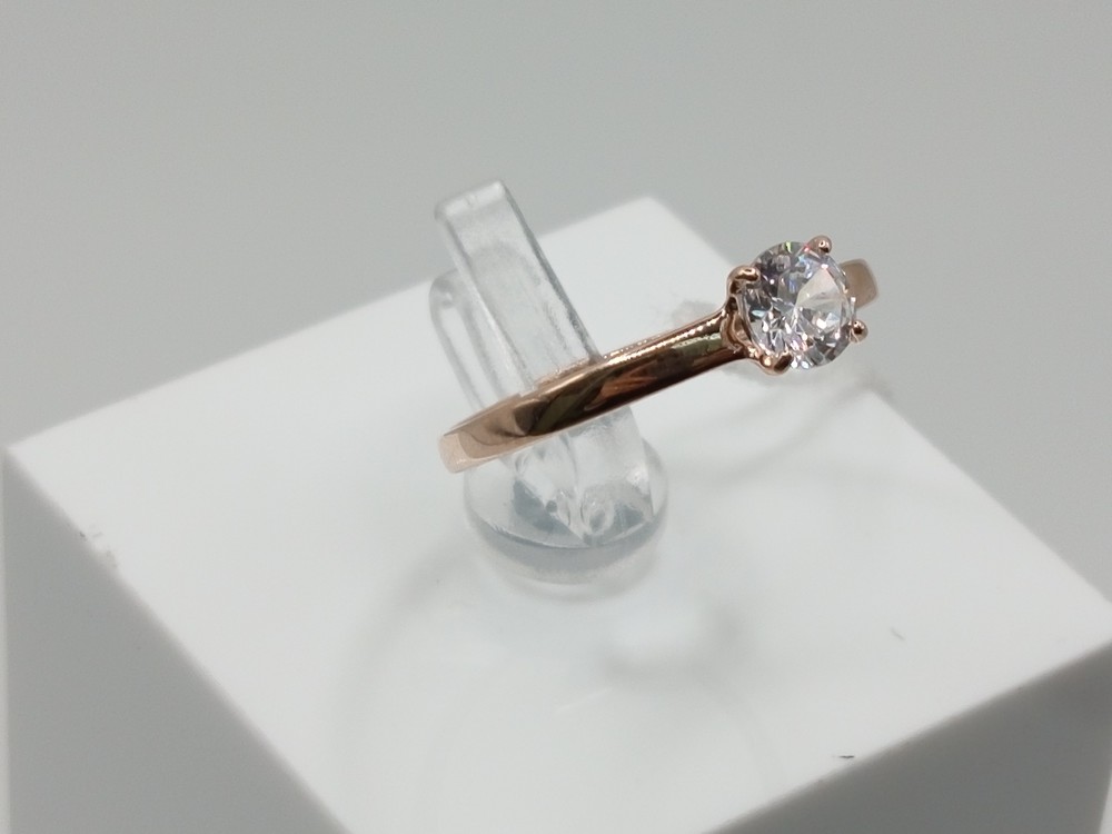 КОЛКМ585 КОЛЬЦО С КАМНЕМ (Au 585)