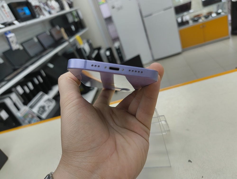 Смартфон Apple iPhone 12 64Gb