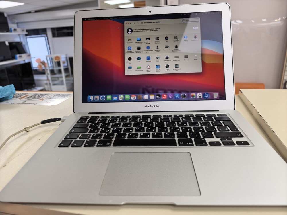 Ноутбук Apple MacBookAir (13 дюймов  A1466) 2013